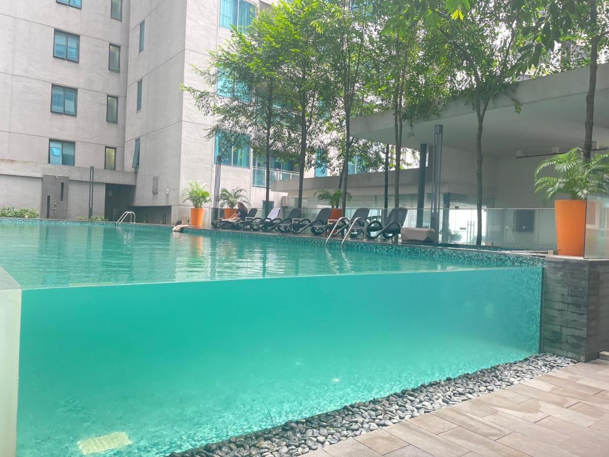 Mercu Summer Suite Klcc By Minshuku Kuala Lumpur Exterior photo